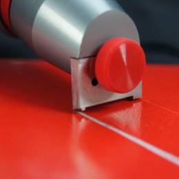 Прибор для нанесения меток сквозь покрытия для коррозийных испытаний согласно ISO 17872 Прибор для нанесения меток сквозь покрытия для коррозийных испытаний согласно ISO 17872